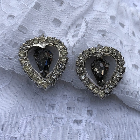 Warner Vintage Rhinestone Clip On Earrings - Picture 1 of 8